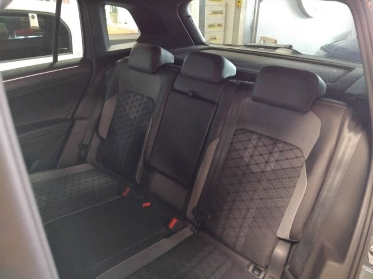 Volkswagen Tiguan Allspace 2.0 tdi R-Line 150cv dsg (10)