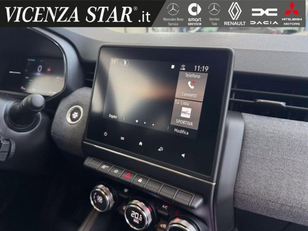Renault Clio TCe 90 CV 5 porte Techno (8)