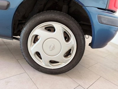Nissan Micra 1.0i 16V cat 3 porte SE Matic (15)