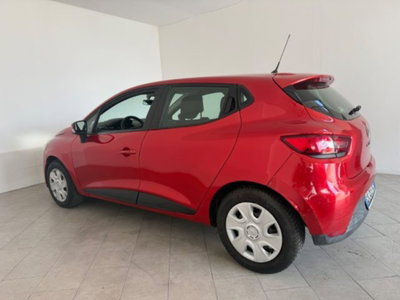 Renault Clio 1.2 75CV 5 porte Wave (11)
