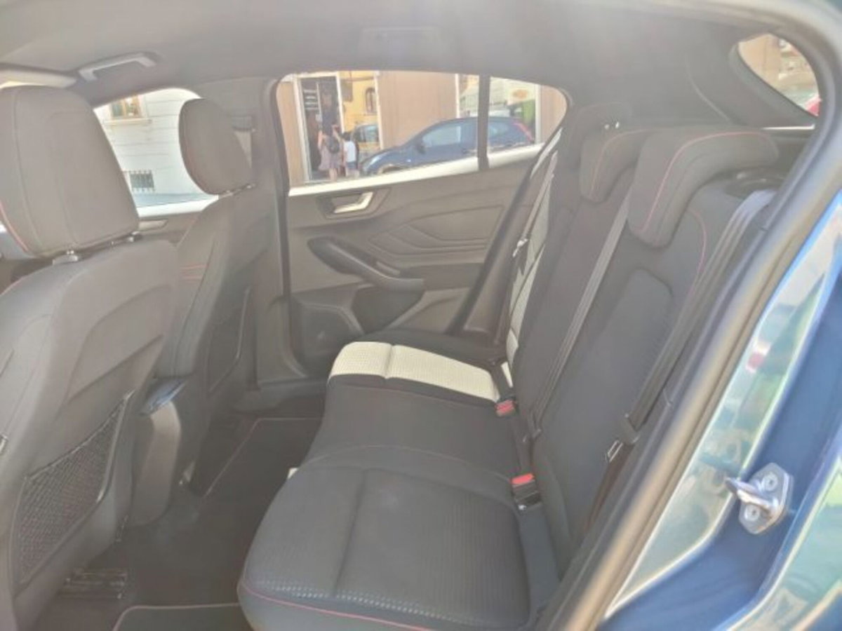 Ford Focus 1.5 EcoBoost 150 CV automatico 5p. ST-Line X Co-Pilot (16)