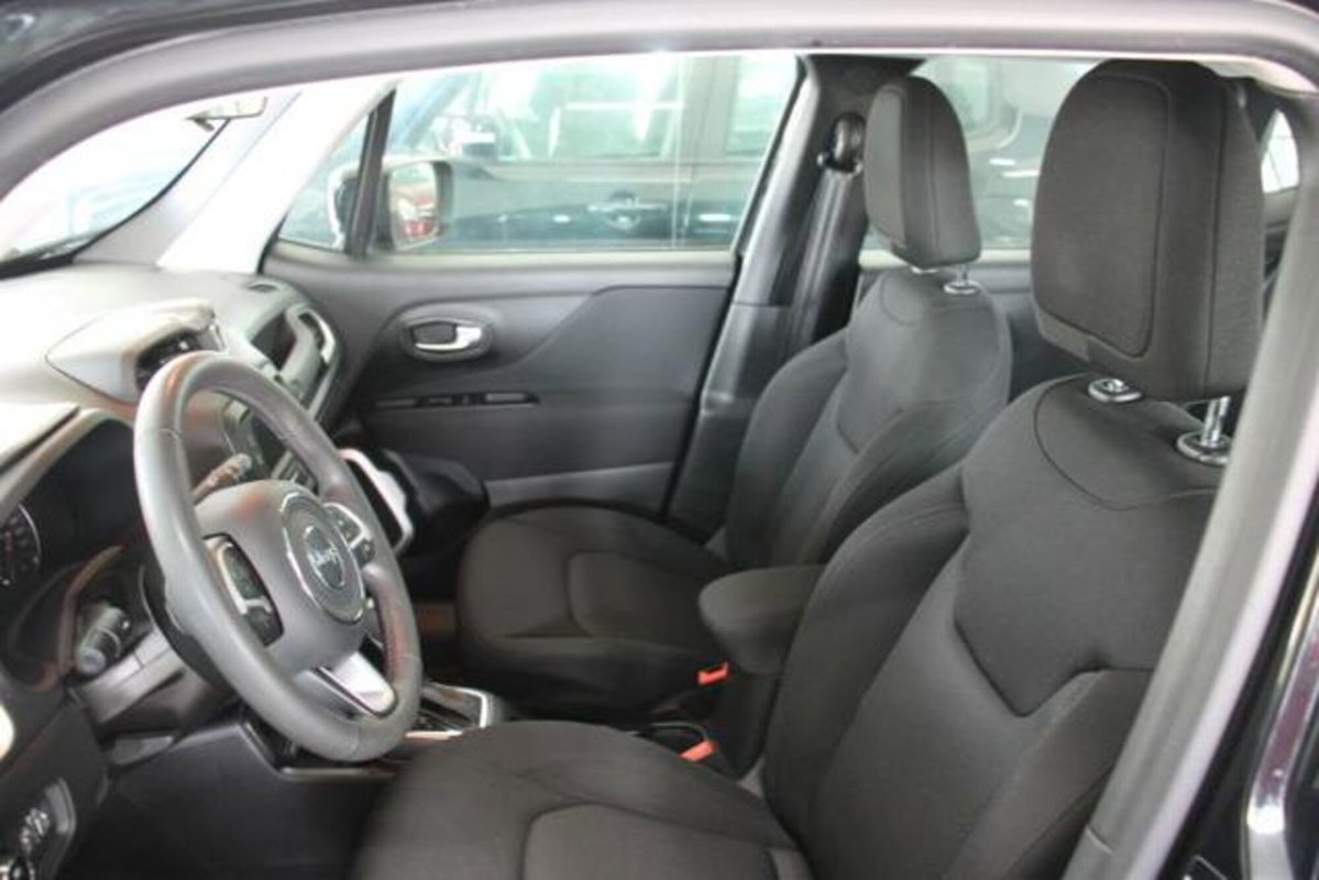 Jeep Renegade 1.6 Mjt DDCT 120 CV Longitude (7)