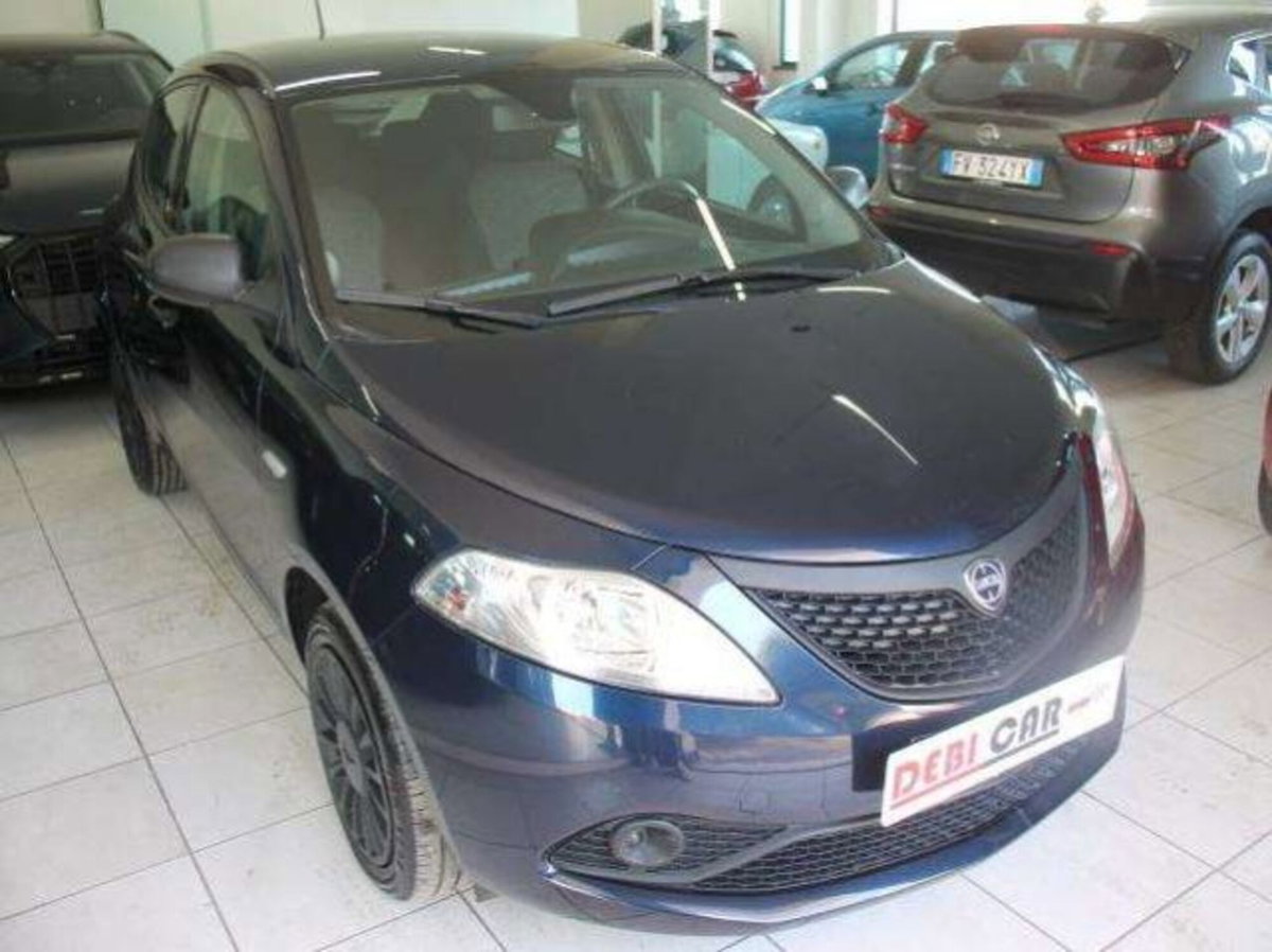 Lancia Ypsilon Multijet 16V Zero 6 (3)