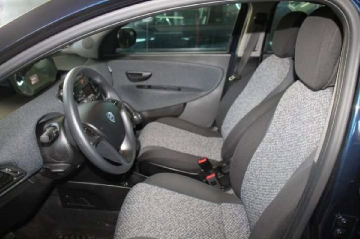 Lancia Ypsilon Multijet 16V Zero 6 (7)