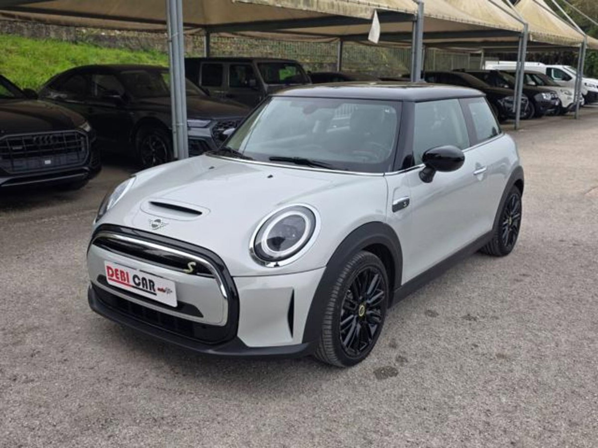 MINI Mini Cooper SE Resolute