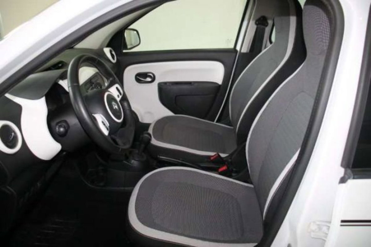 Renault Twingo SCe EDC Intens (7)