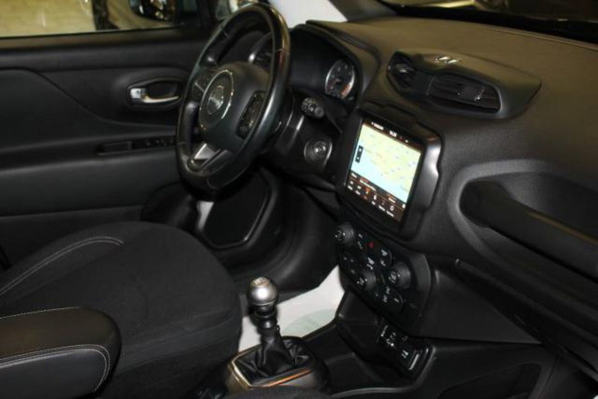 Jeep Renegade 1.6 Mjt 130 CV Limited (9)