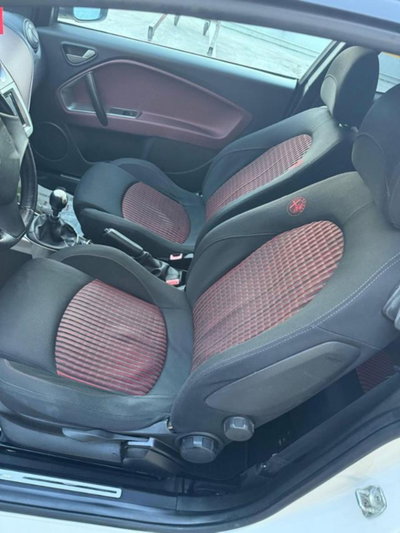 Alfa Romeo MiTo 1.4 T 170 CV M.air S&S Quadrifoglio Verde (6)