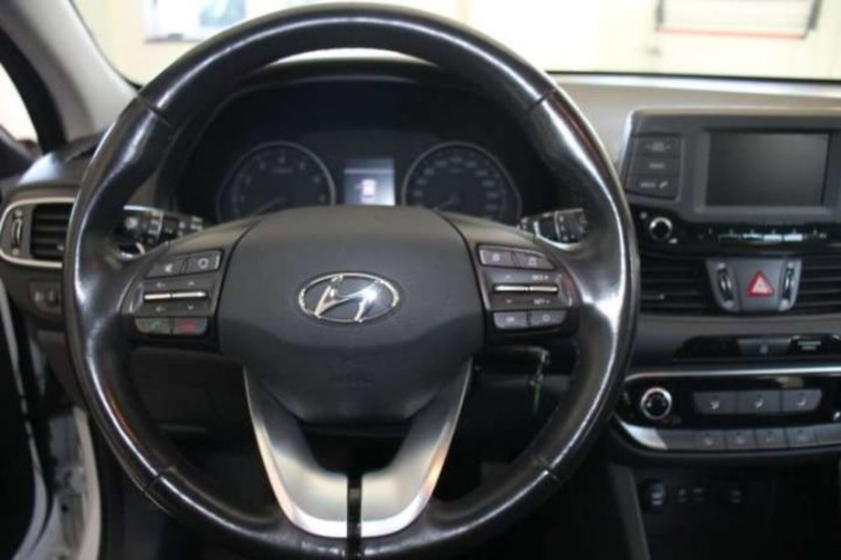 Hyundai i30 Station Wagon 1.4 BlueDrive GPL Comfort (11)