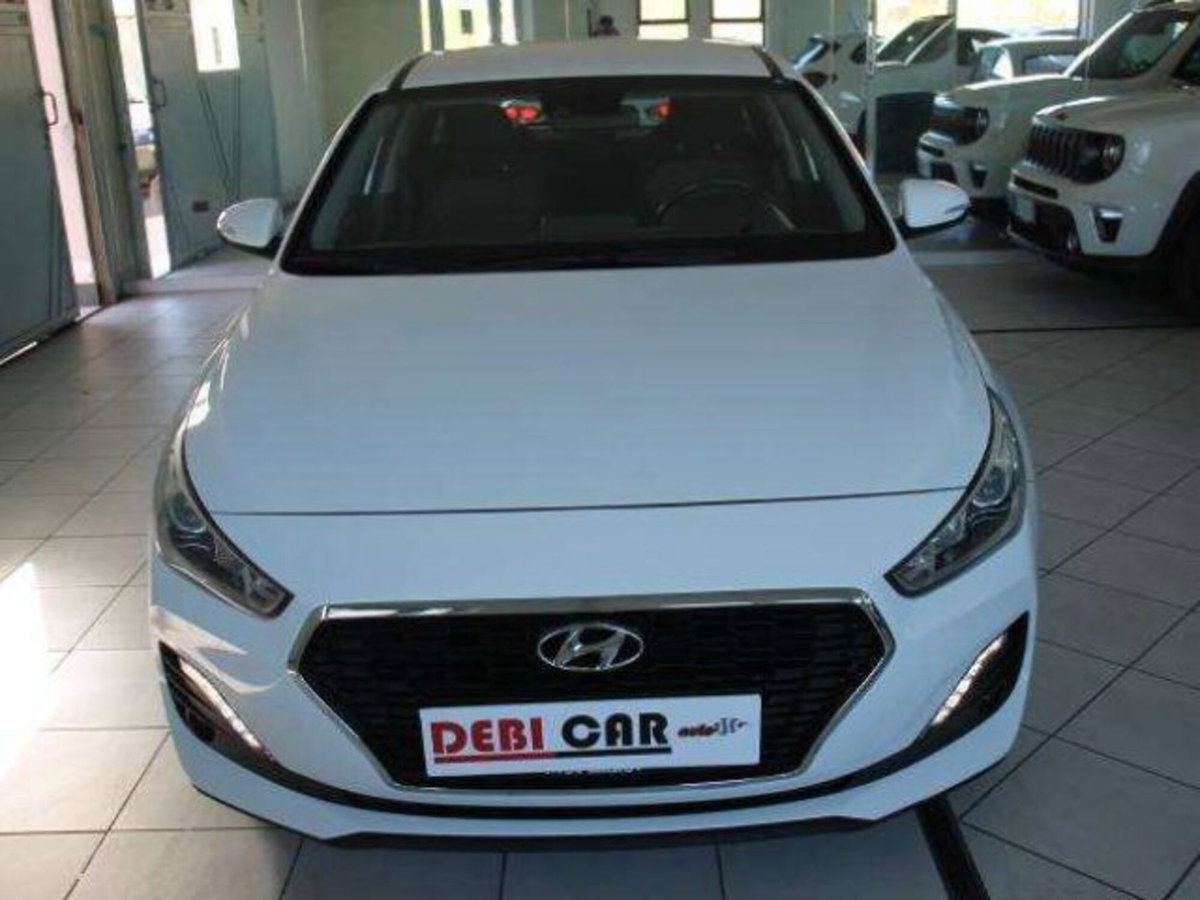 Hyundai i30 Station Wagon 1.4 BlueDrive GPL Comfort (2)