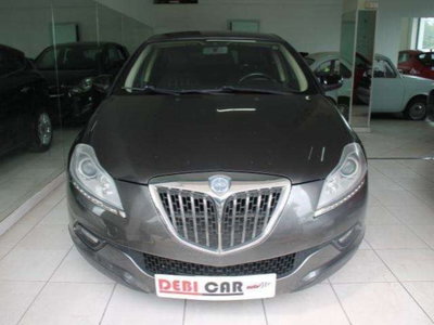 Lancia Delta 1.6 MJT DPF Gold (2)
