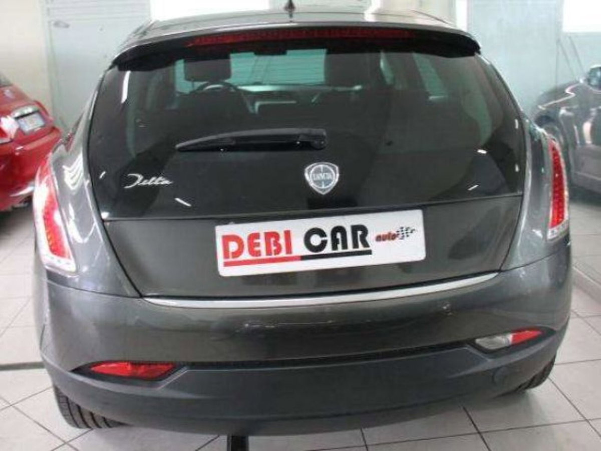 Lancia Delta 1.6 MJT DPF Gold (5)