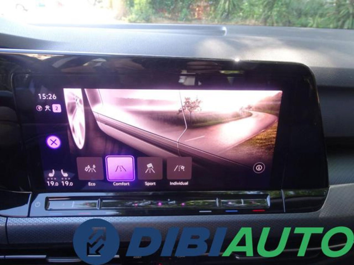 Volkswagen Golf 2.0 TDI 150 CV DSG SCR R-Line (13)
