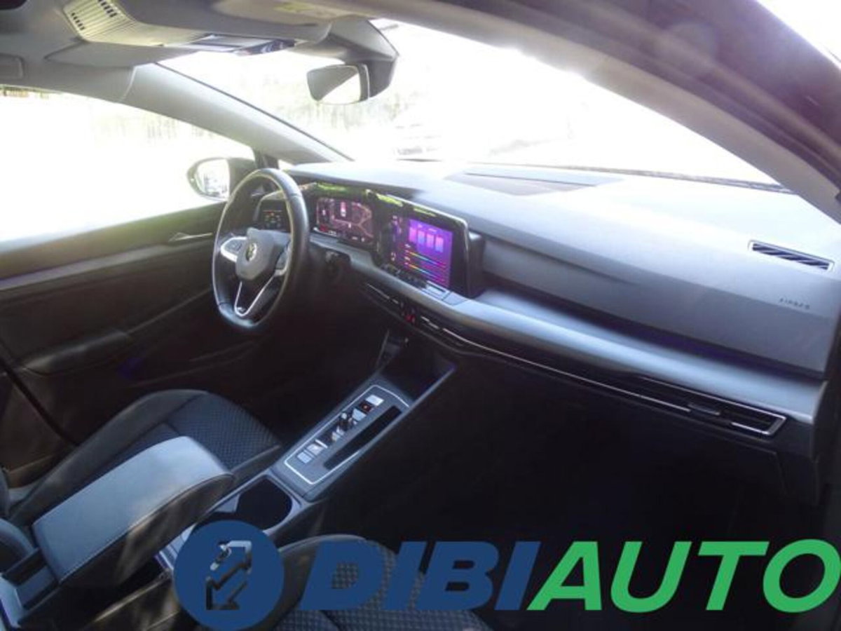Volkswagen Golf 2.0 TDI 150 CV DSG SCR R-Line (19)