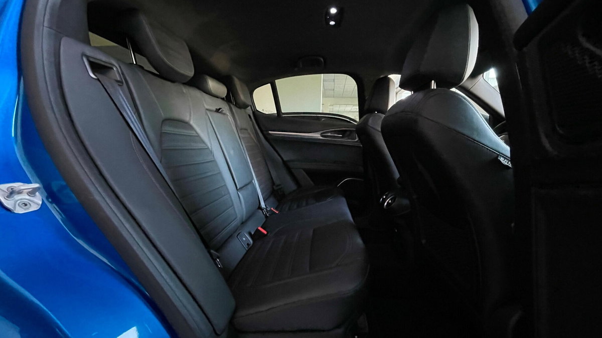 Alfa Romeo Stelvio Stelvio 2.2 Turbodiesel 210 CV AT8 Q4 Veloce (13)