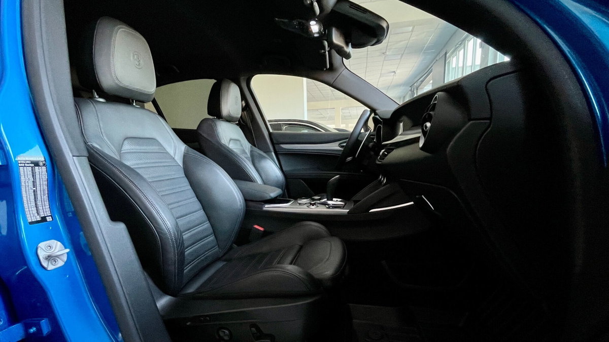 Alfa Romeo Stelvio Stelvio 2.2 Turbodiesel 210 CV AT8 Q4 Veloce (14)
