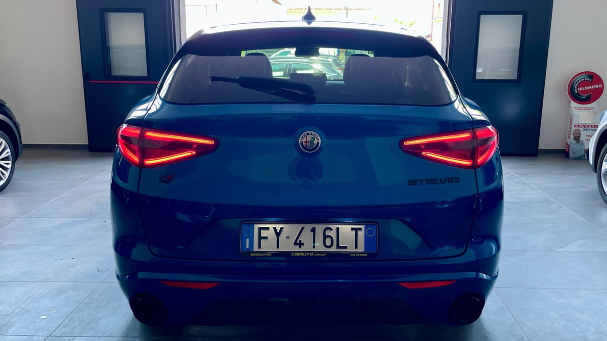 Alfa Romeo Stelvio Stelvio 2.2 Turbodiesel 210 CV AT8 Q4 Veloce (8)