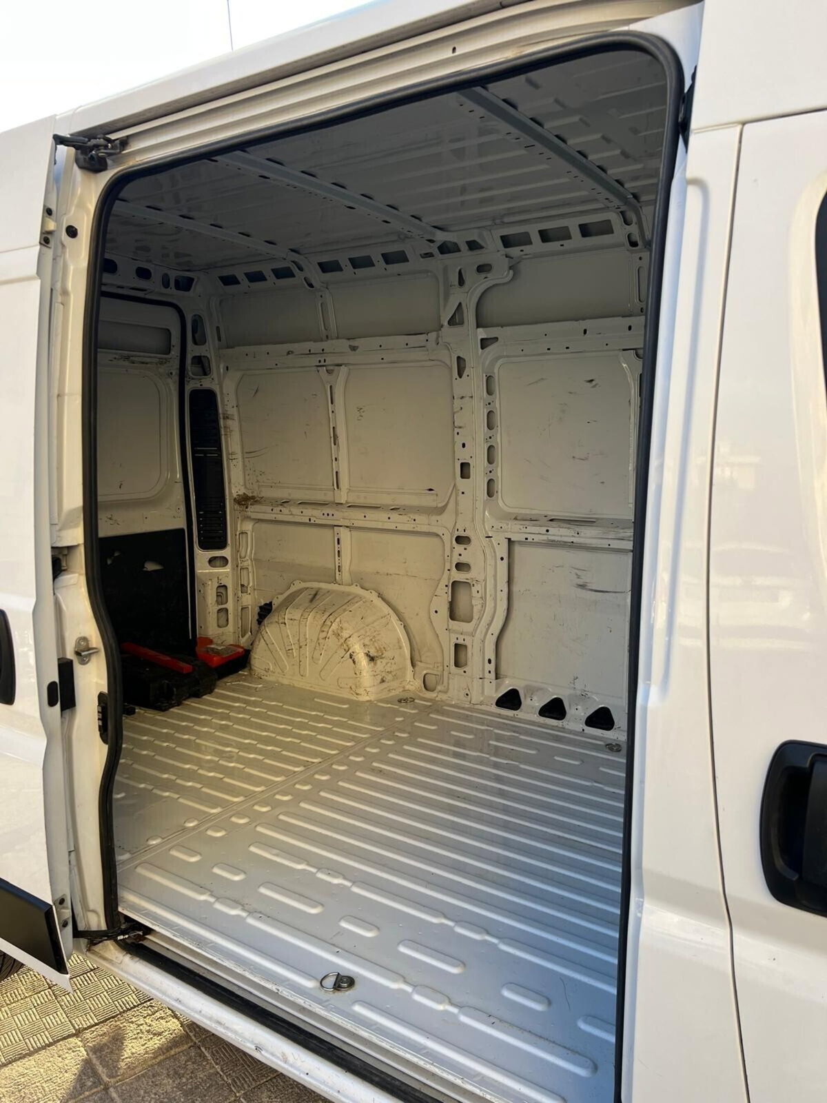 Fiat Ducato Furgone 35 2.2 Mjt 120CV PLM-SL-TM Furgone (7)