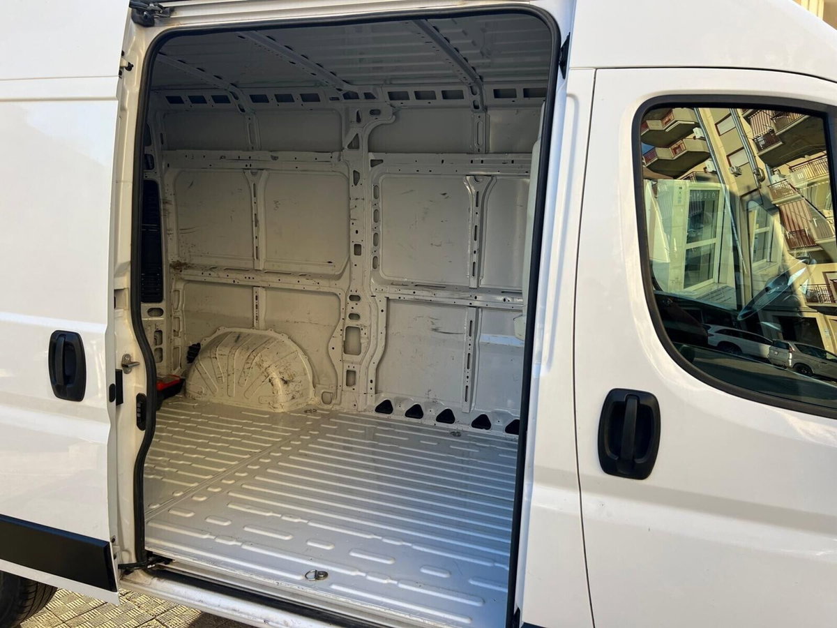 Fiat Ducato Furgone 35 2.2 Mjt 120CV PLM-SL-TM Furgone (8)