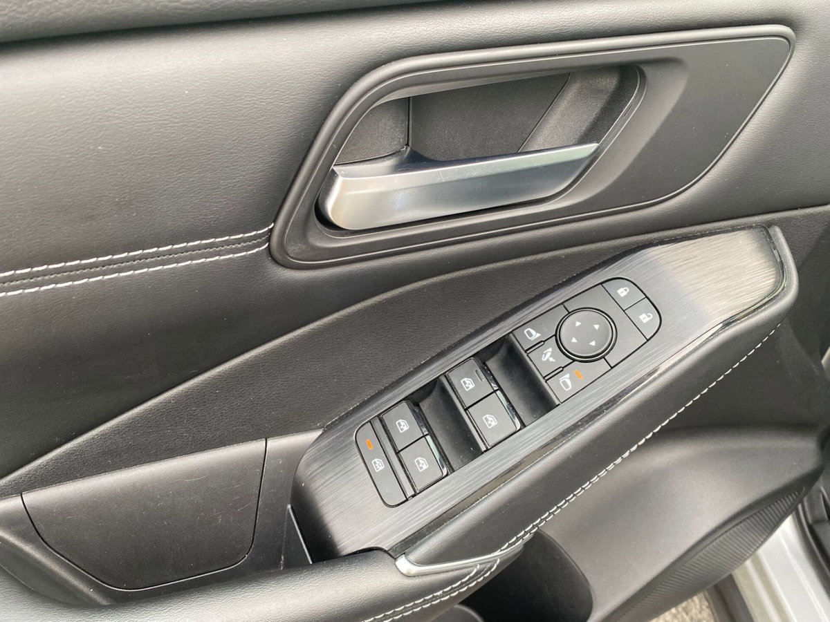 Nissan Qashqai 1.5 e-power N-Connecta 2wd (14)