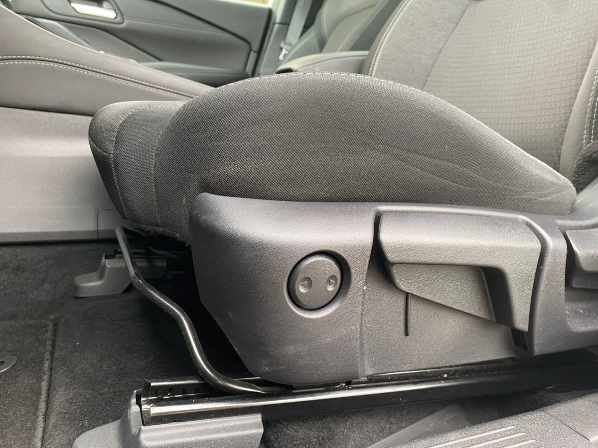 Nissan Qashqai 1.5 e-power N-Connecta 2wd (17)