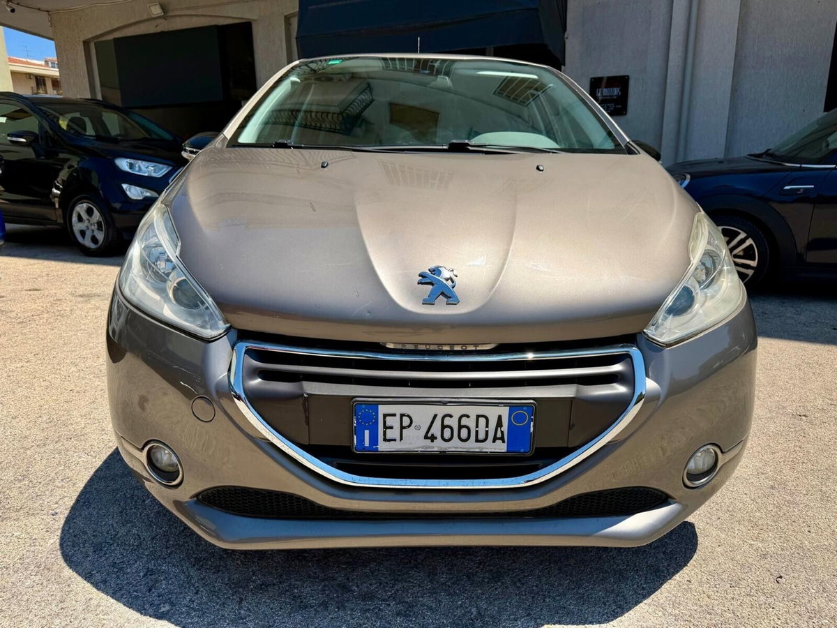 Peugeot 208 VTi 82 CV 5 porte Allure