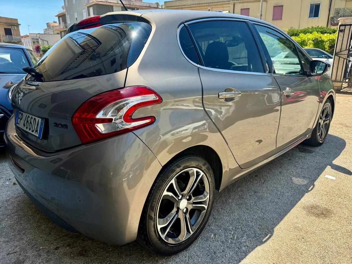 Peugeot 208 VTi 82 CV 5 porte Allure (4)