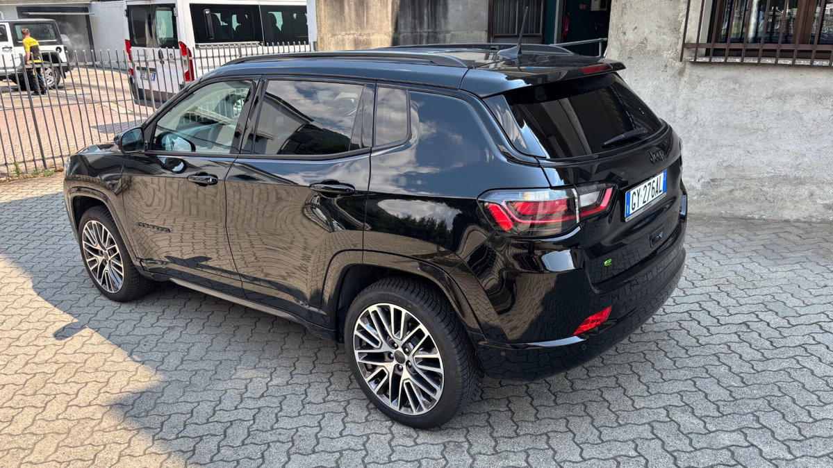 Jeep Compass 1.5 turbo t4 mhev Summit 2wd 130cv dct (3)