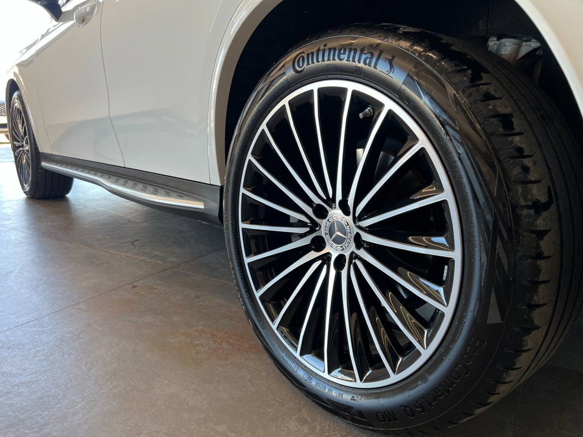Mercedes-Benz GLC SUV 300 d AMG Line Advanced Plus 4matic auto (9)