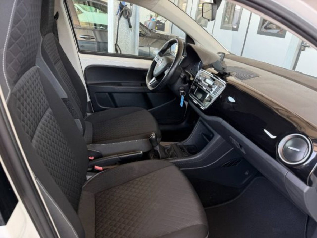 Skoda Citigo 68 CV 5 porte Design Edition G-Tec (13)