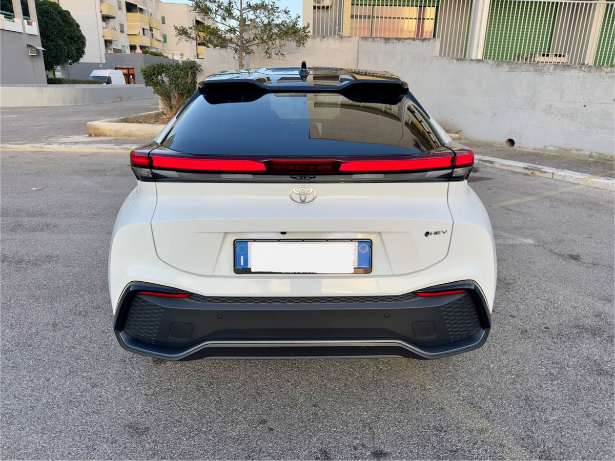 Toyota Toyota C-HR 1.8 hv Lounge fwd e-cvt (5)