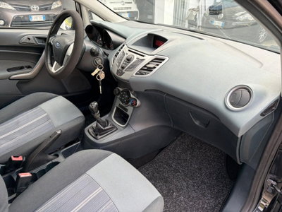 Ford Fiesta 1.2 82 CV 5 porte Titanium (11)