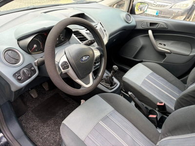 Ford Fiesta 1.2 82 CV 5 porte Titanium (8)