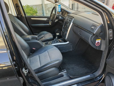 Mercedes-Benz Classe B 150 Sport (11)