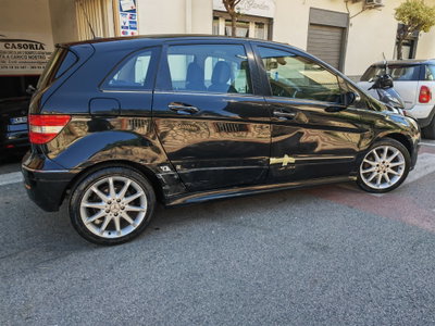 Mercedes-Benz Classe B 150 Sport (4)