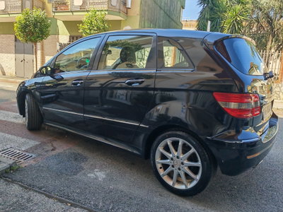 Mercedes-Benz Classe B 150 Sport (6)