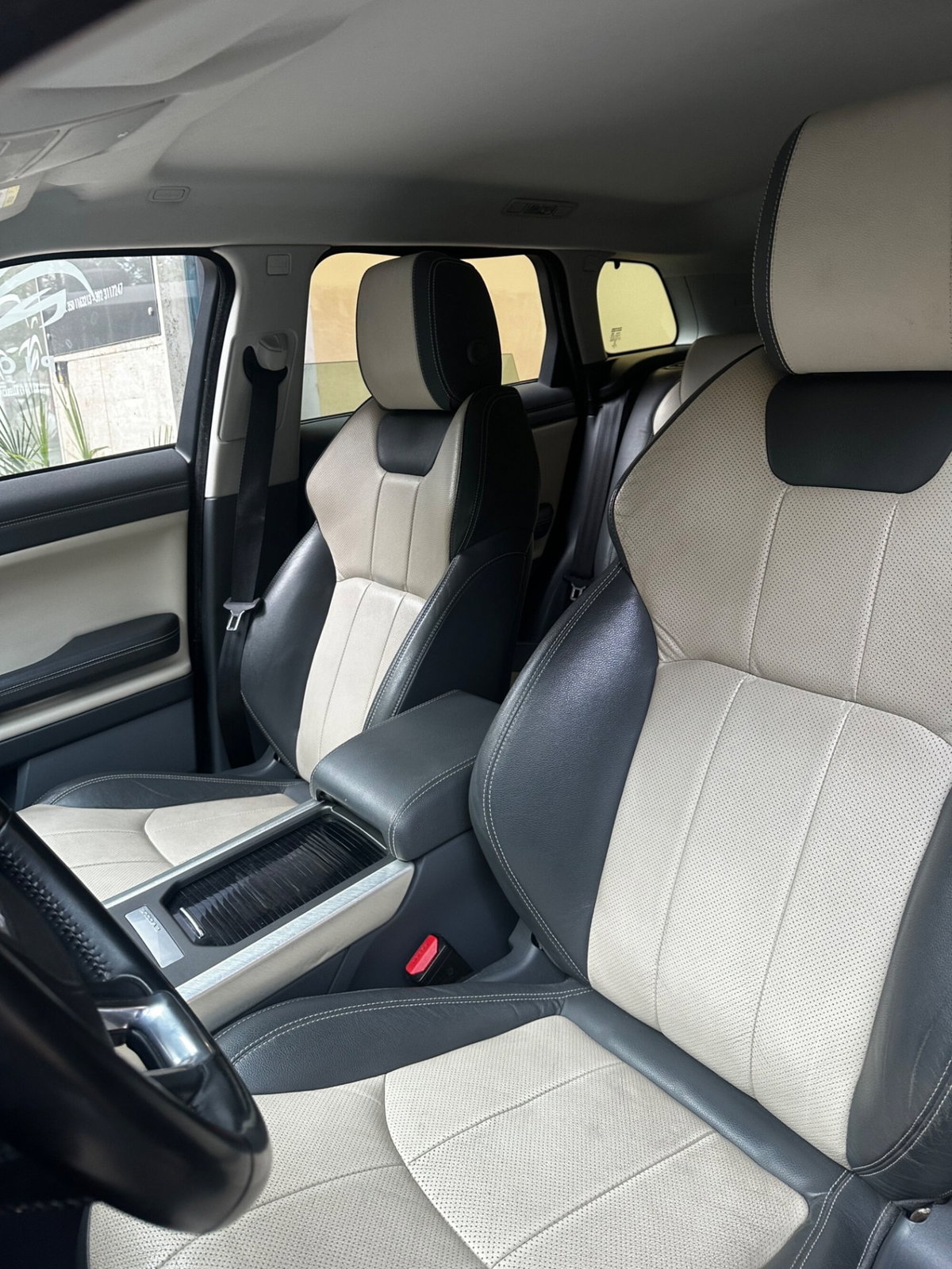 Land Rover Range Rover Evoque 2.0 TD4 150 CV 5p. Pure (11)