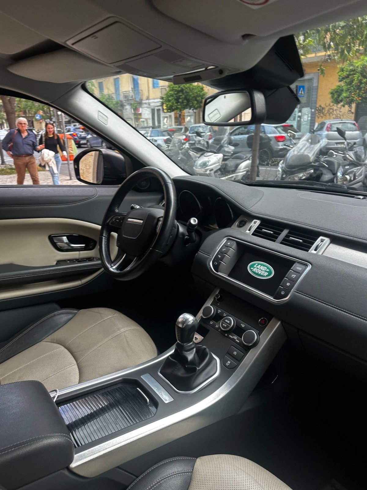 Land Rover Range Rover Evoque 2.0 TD4 150 CV 5p. Pure (9)