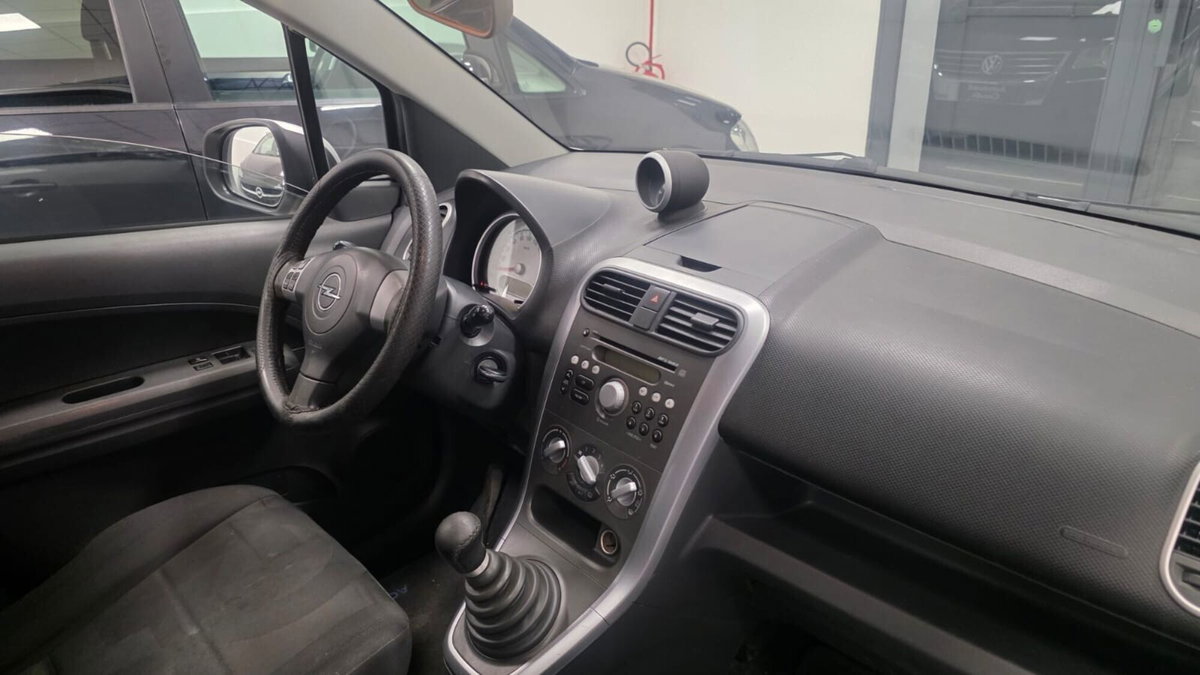 Opel Agila 1.2 16V 86CV Enjoy (18)