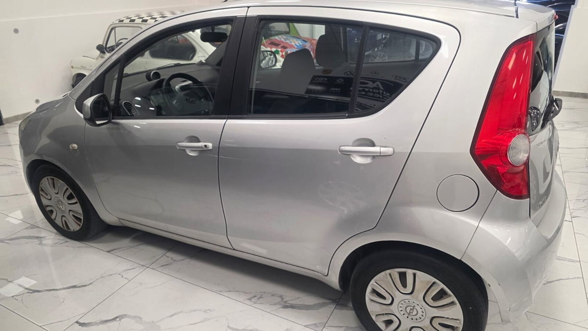Opel Agila 1.2 16V 86CV Enjoy (4)