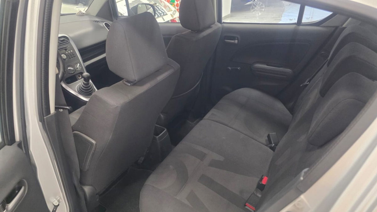 Opel Agila 1.2 16V 86CV Enjoy (7)