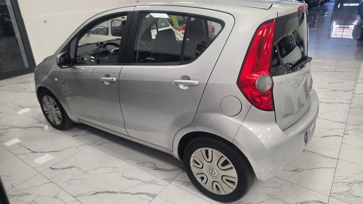 Opel Agila 1.2 16V 86CV Enjoy (9)