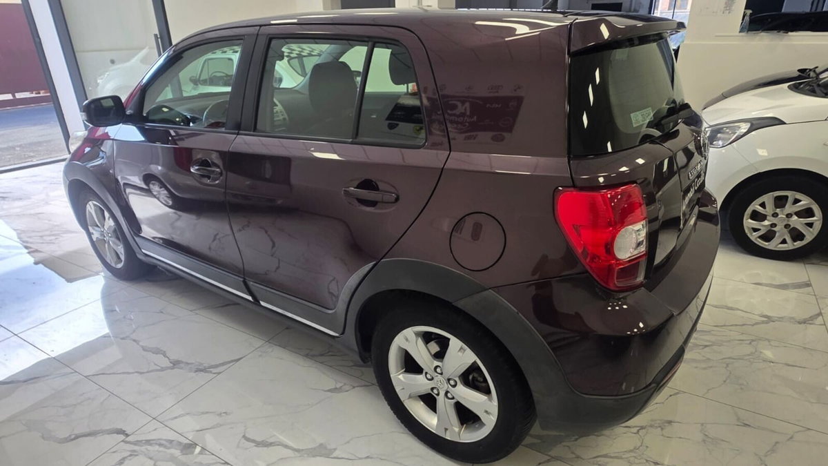 Toyota Urban Cruiser Cruiser 1.3 Luxury (9)