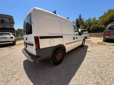 Opel Combo 1.7 DI 4p. Combi (12)