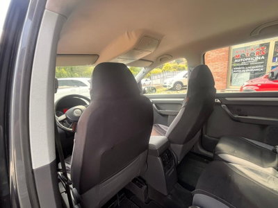 Volkswagen Touran TDI 105CV Highline (10)