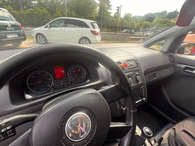 Volkswagen Touran TDI 105CV Highline (13)