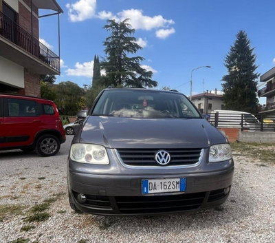 Volkswagen Touran TDI 105CV Highline (4)