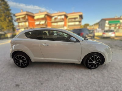 Alfa Romeo MiTo 1.3 JTDm-2 95 CV S&S Distinctive Sport Pack (13)