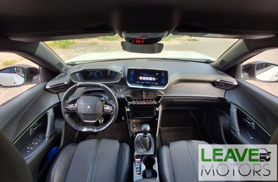 Peugeot 2008 BlueHDi 100 S&S GT Line (11)