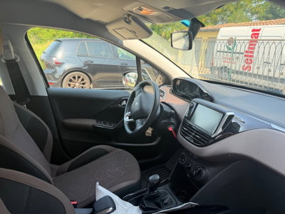 Peugeot 2008 VTi 82CV Active (12)